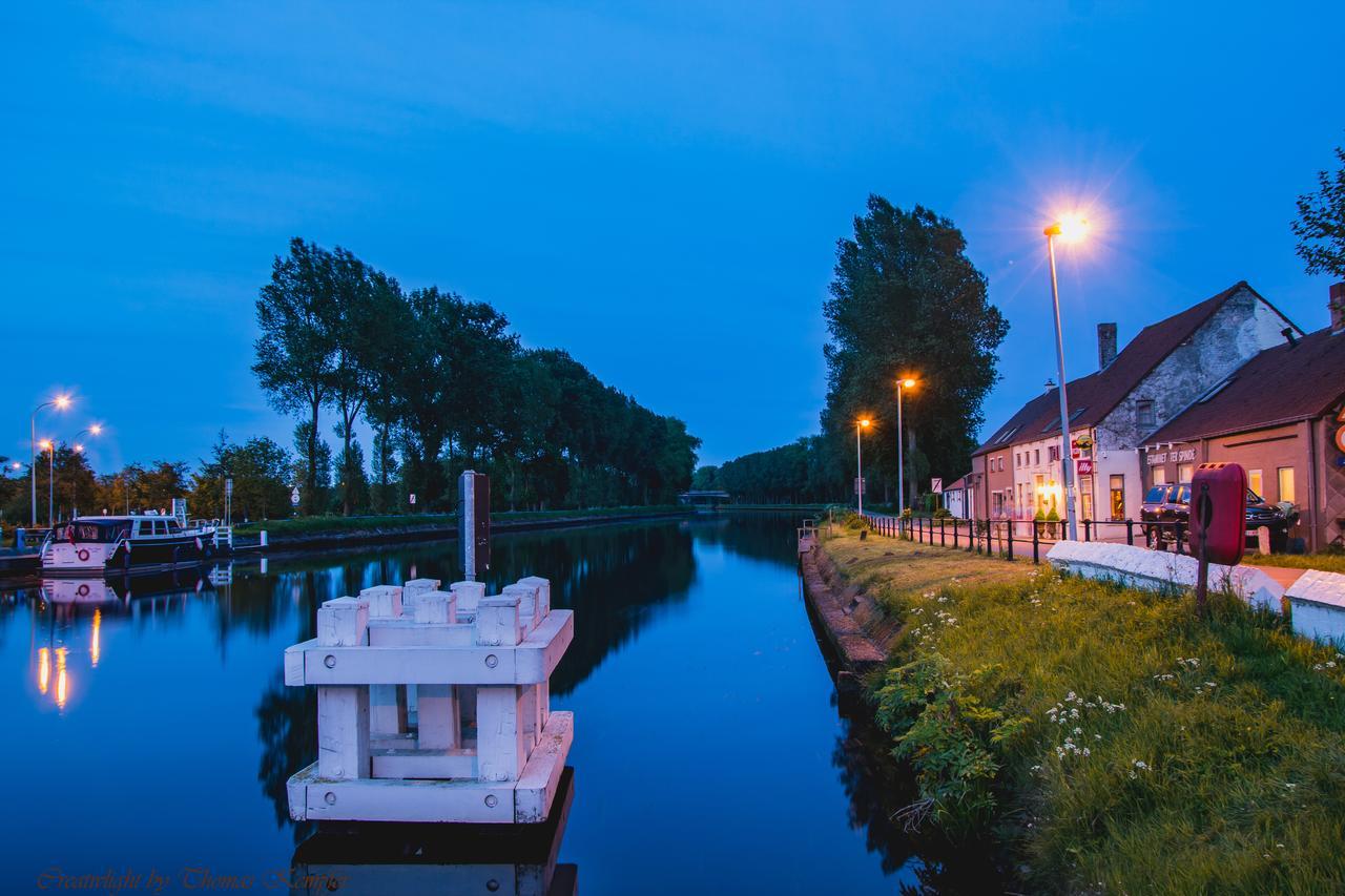 B&B Ter Brugge Stalhille Екстер'єр фото